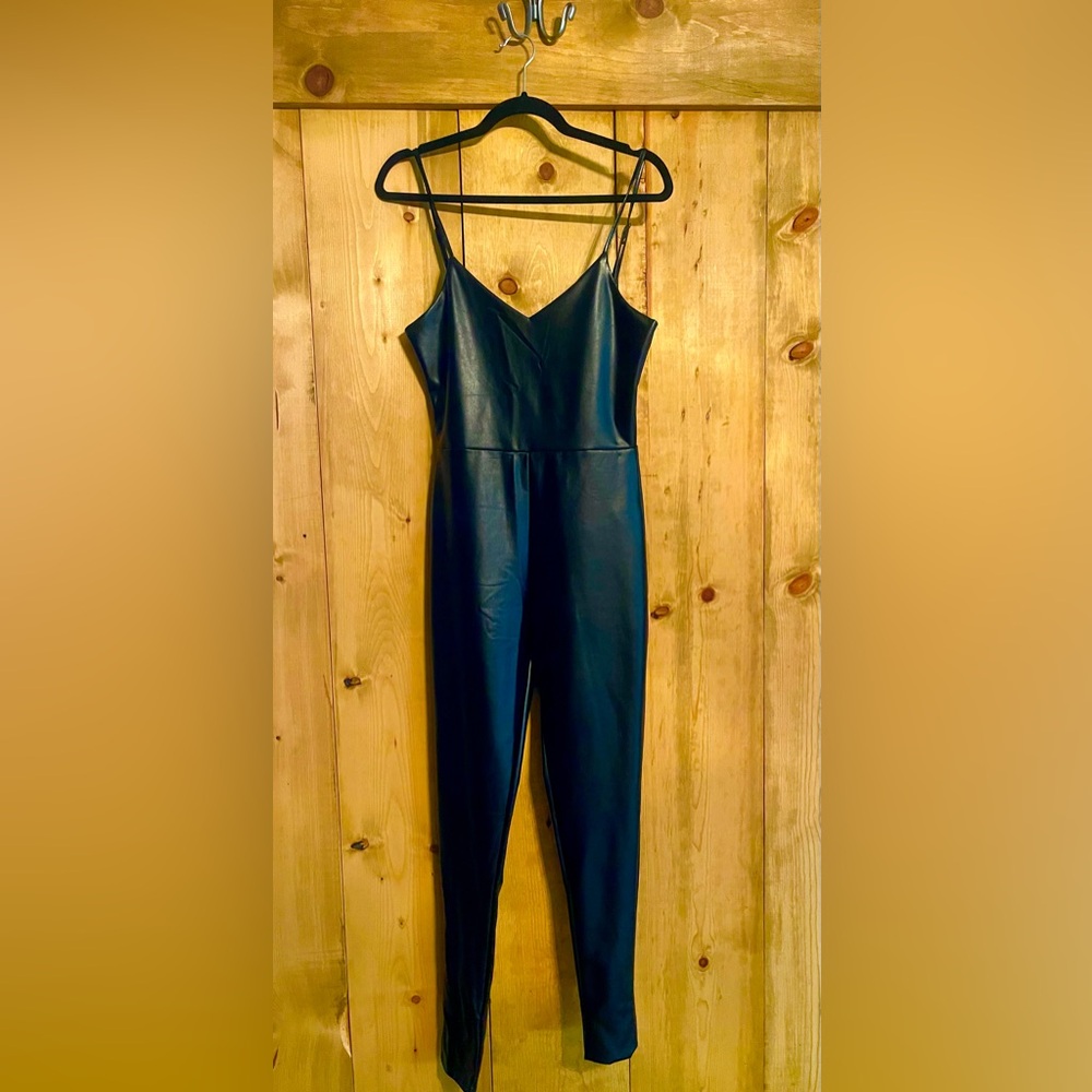 Elegant Black pleather Jumpsuit with Spaghetti Straps and V-Neckline